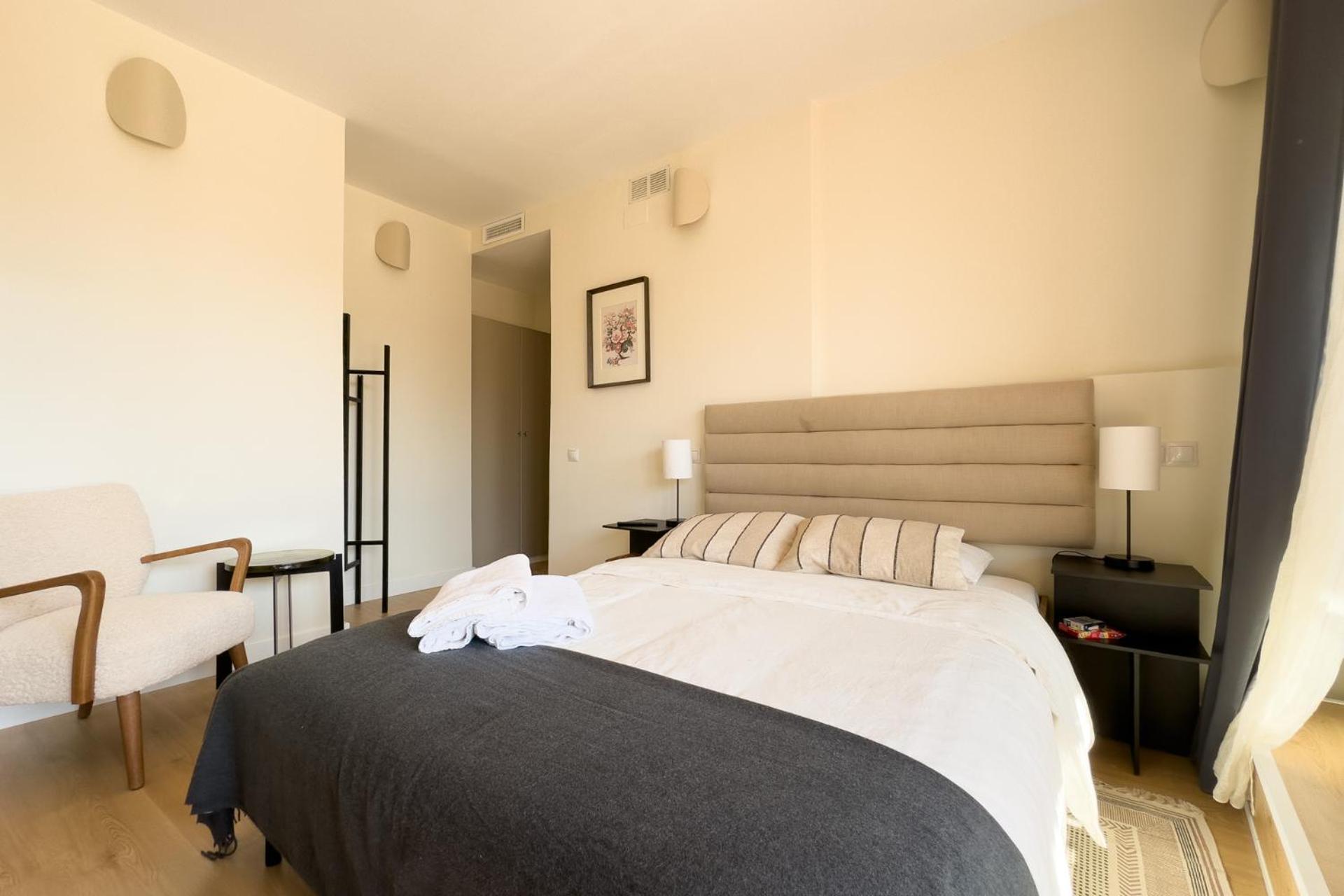 The Market - Design Historic Center Apartment